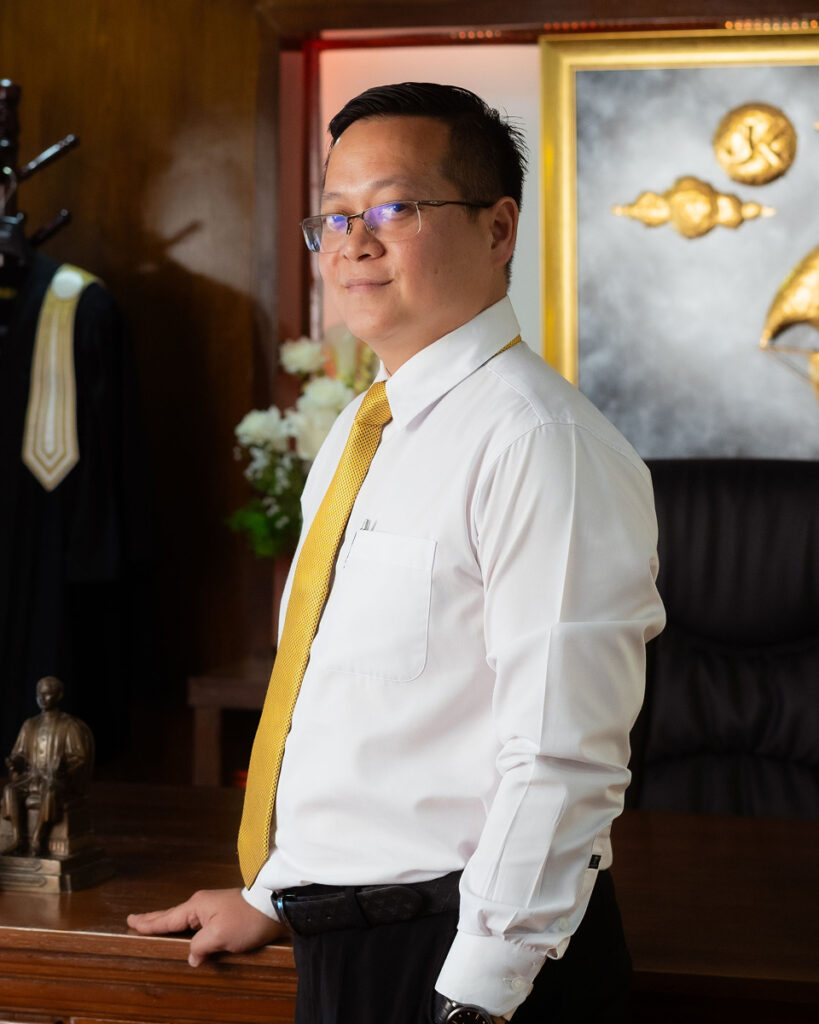 Lawyer-Img